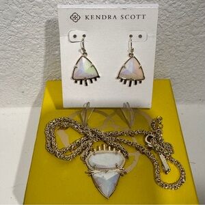Kendra Scott Vintage Opal Triangle Necklace & Earrings Set HTF Rare Gold Tone